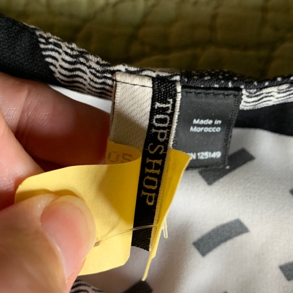 Topshop Front Zip Patterned Blazer * 2 - Picture 13 of 13